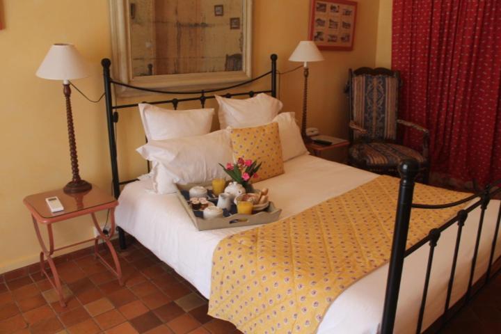 Auberge Des Glycines Поркерол Екстериор снимка